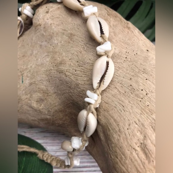 New BEACH HIPPIE HEMP Cowrie & PUKA POOKA SHELLS Macrame Unisex Necklace - Picture 5 of 12